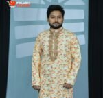 বাবা-ছেলে ম্যাচিং পাঞ্জাবী ও ম্যাচিং থ্রি-পিস - Image 2